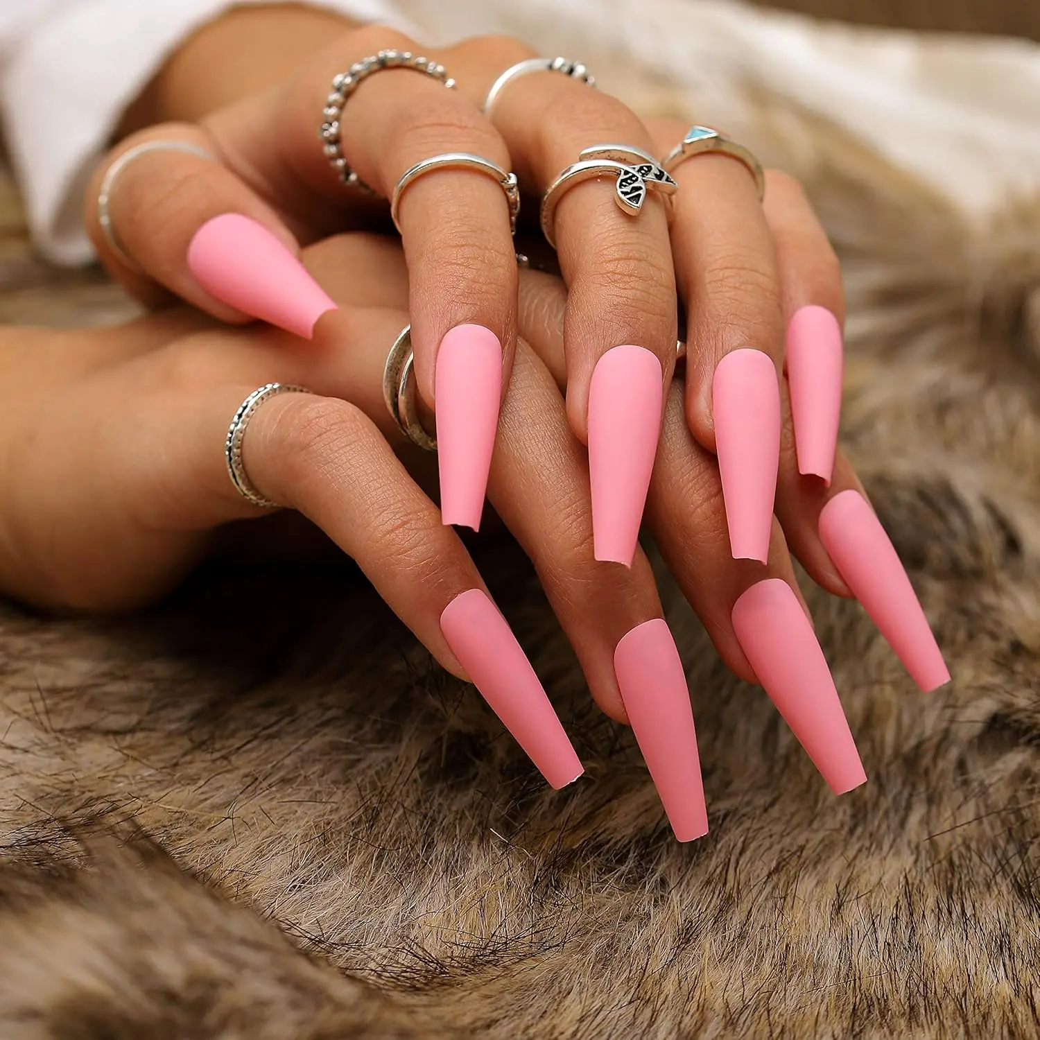 

2024 New Pink Matte Press on Nails Coffin Long False Nails Full Cover Artificial Acrylic Fake Nail for Women and Girls 24Pcs