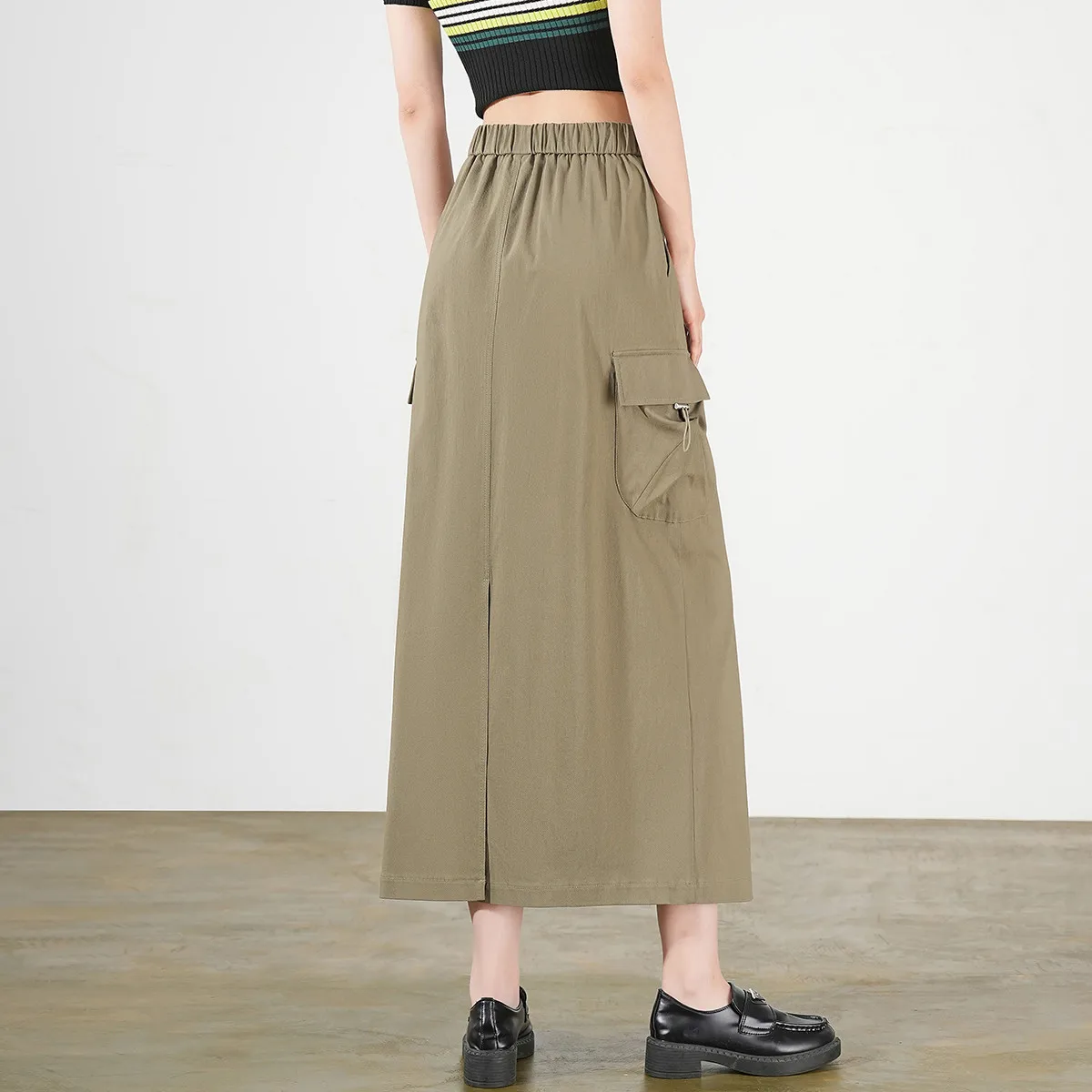 LOUIS YAO Workwear Style Midi Skirt 2025 Summer Fashion Pocket Decoration Elastic Waistband High Waist Slit Women's Long Skirt