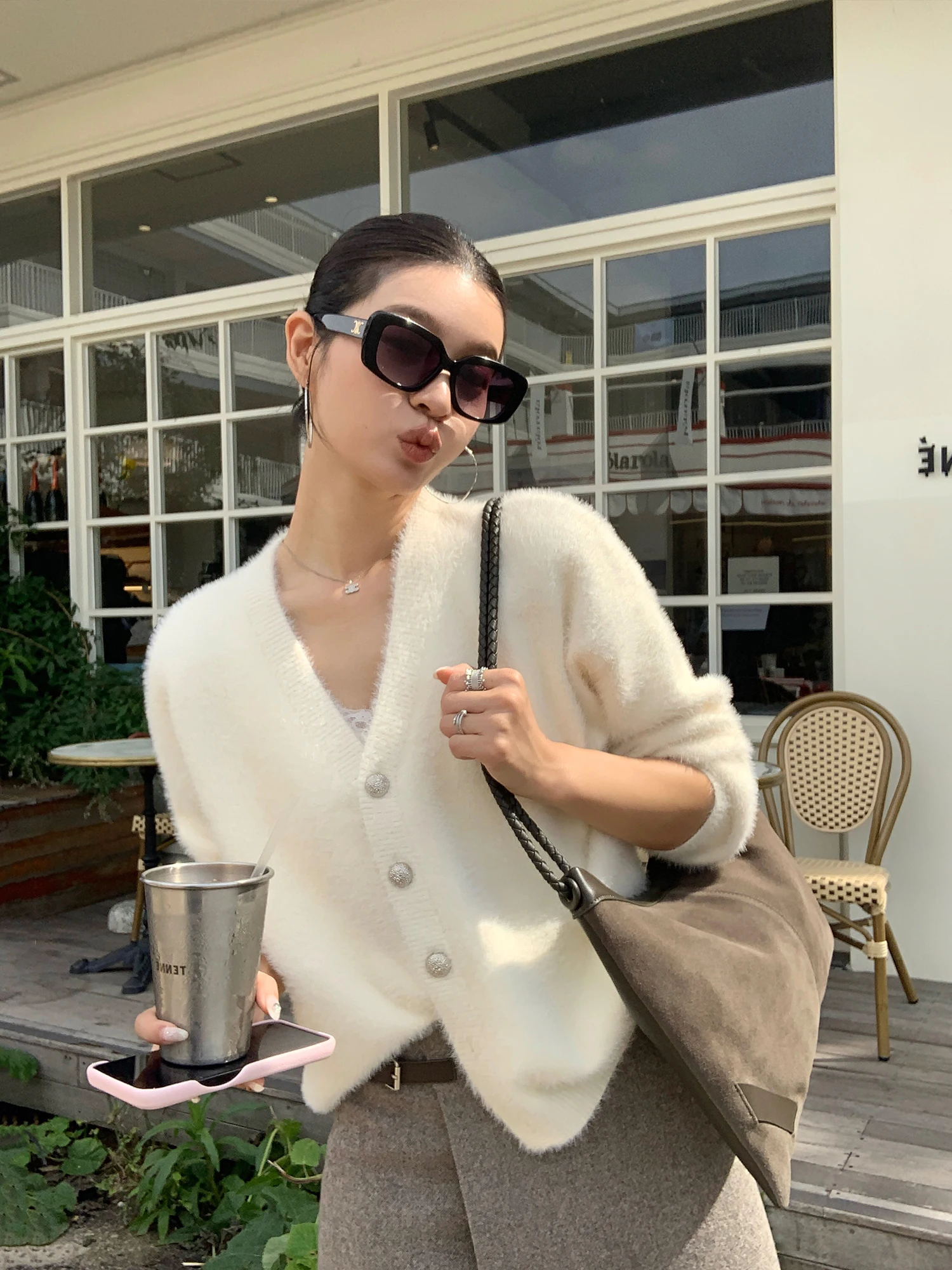 

Pusumede Elely Soft White V-Ne Long Sve Women's Knitted Sweater Coat Fur Simulation Casual Chic Sle