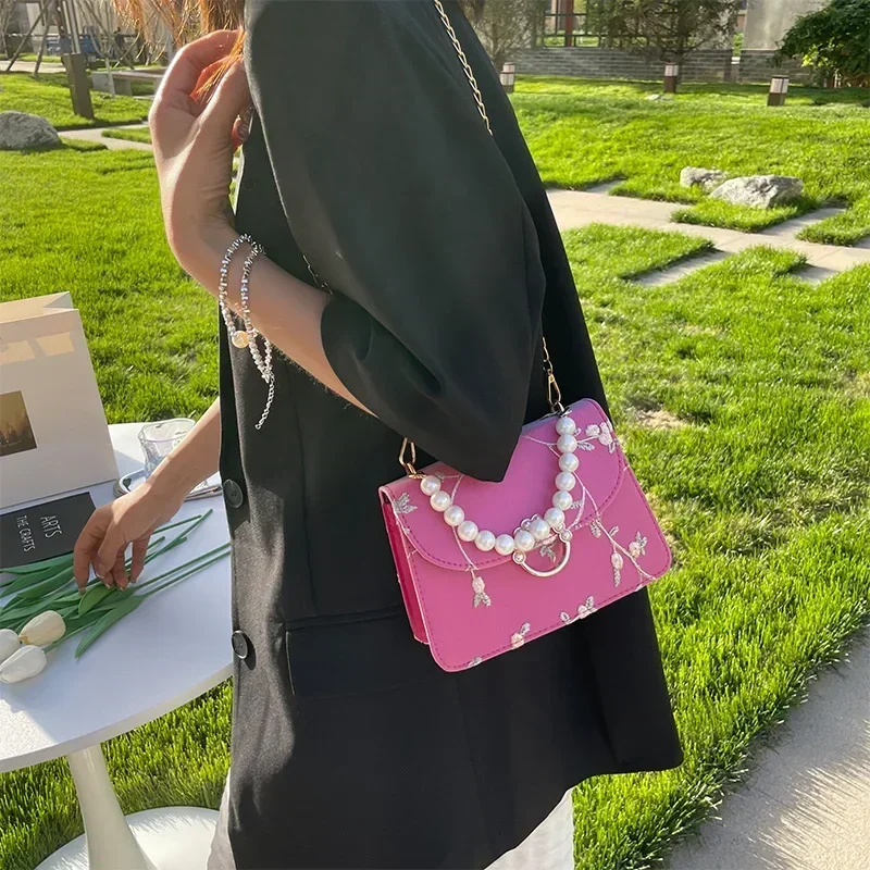 Women Embroidery Shoulder Bags Sweet Pearl Chain Purses and Handbags Female Fashion Square Flap Crossbody Bags Bolsos Vintage