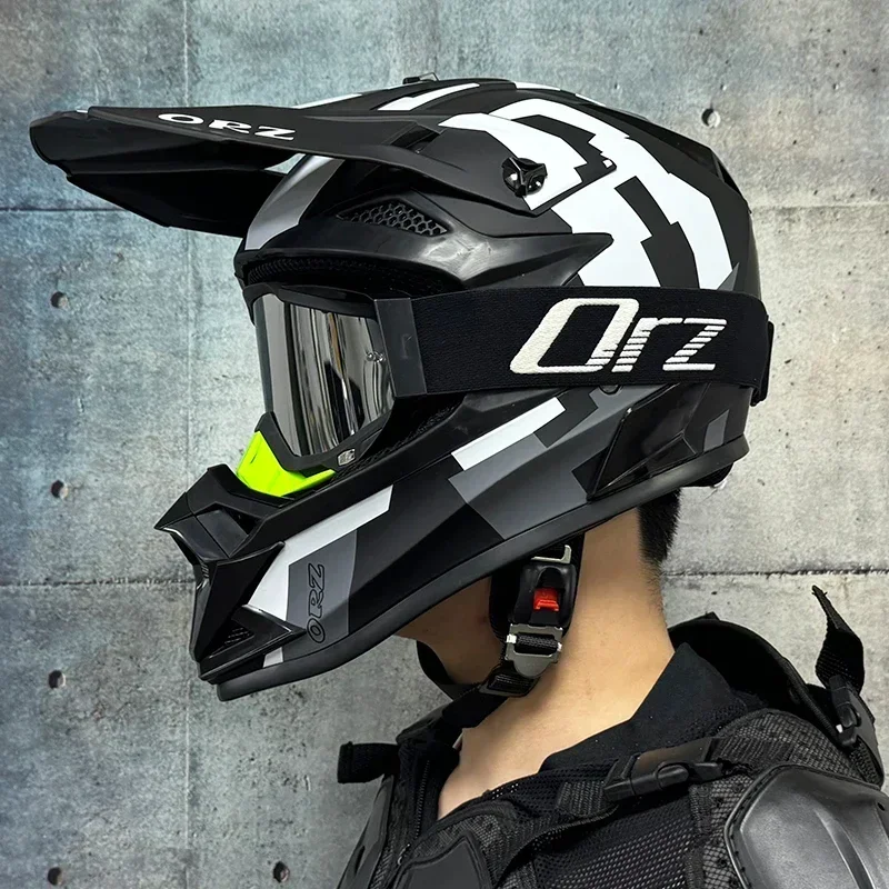 Light Off-road Motorcycle Helmets Downhill Racing Full Face Helmet Motorcycle Helmet Approved Cross Helmet motocross