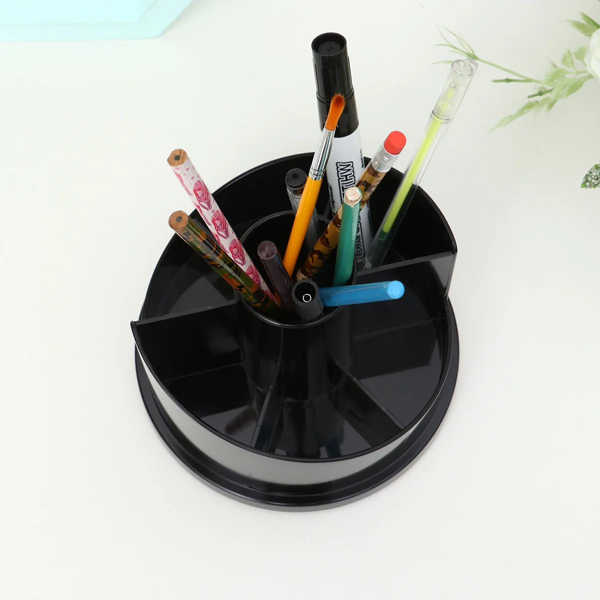 

Black Rotatable Pen Holder Pencil Container Plastic Desk Organizer Sturdy Decoration for Home Office Use Pencil Container