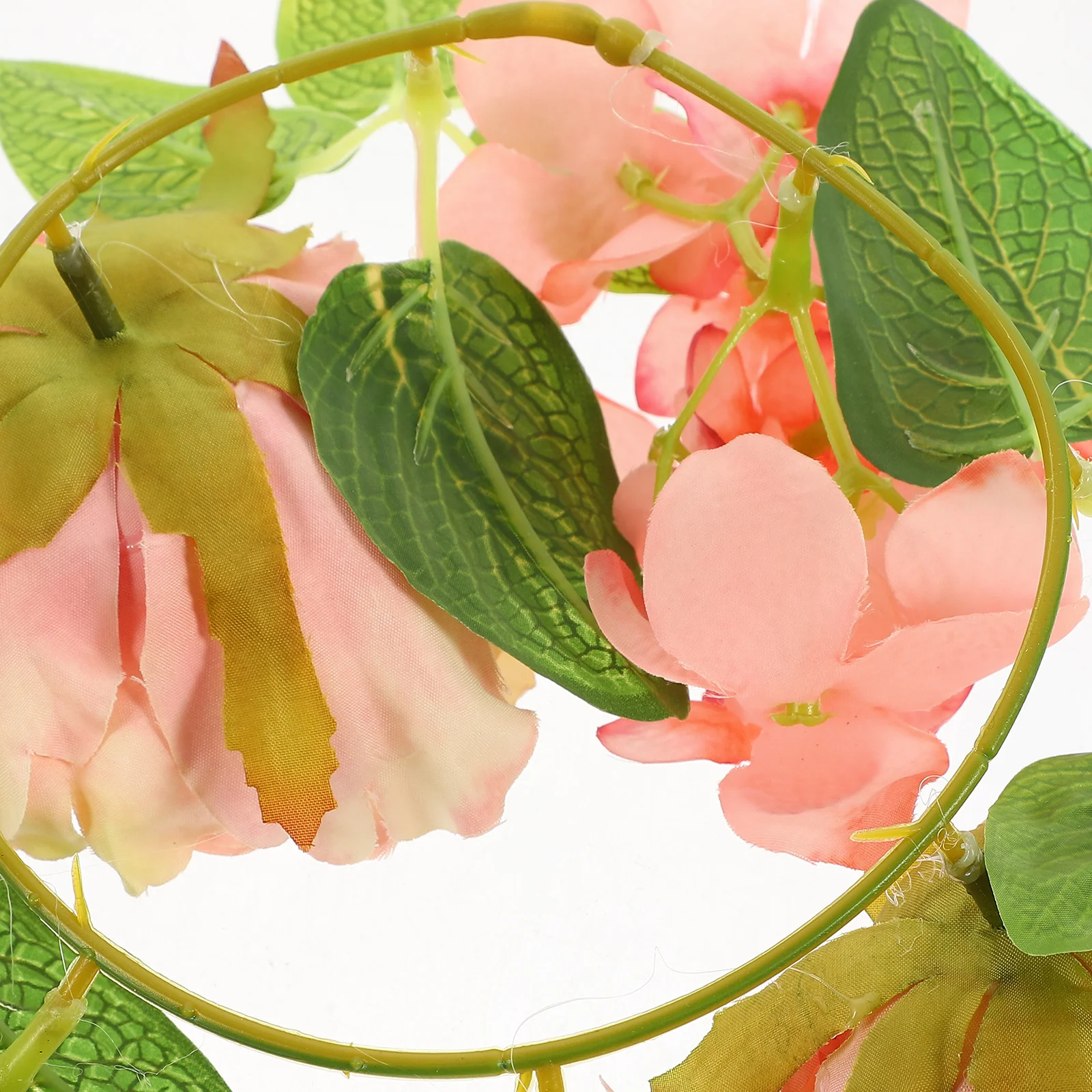 

Floral Wreath Ring with Faux Leaves for Wedding Table Centerpiece Home Living Room Decor Holiday Party Decoration