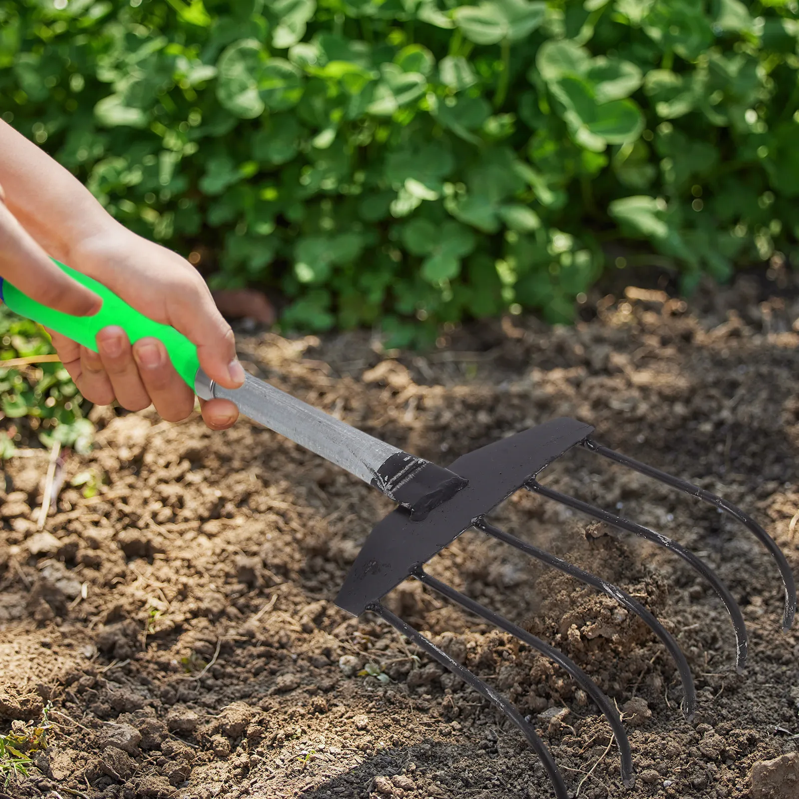 2Pcs Garden Hand Rakes 5 Teeth 7 Teeth Compact Design Ergonomic Grip Rake for Soil Preparation Planting Flowers Small Garden