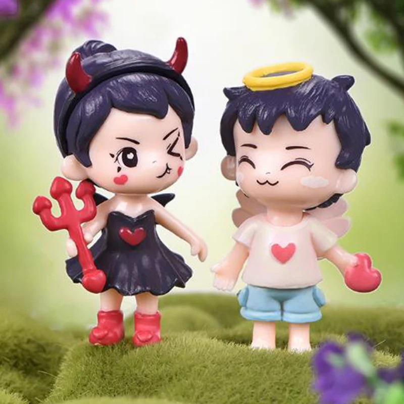 Cute Lovers Couple Figurines Mini Fairy Garden Home Decor Valentine's Day Gift