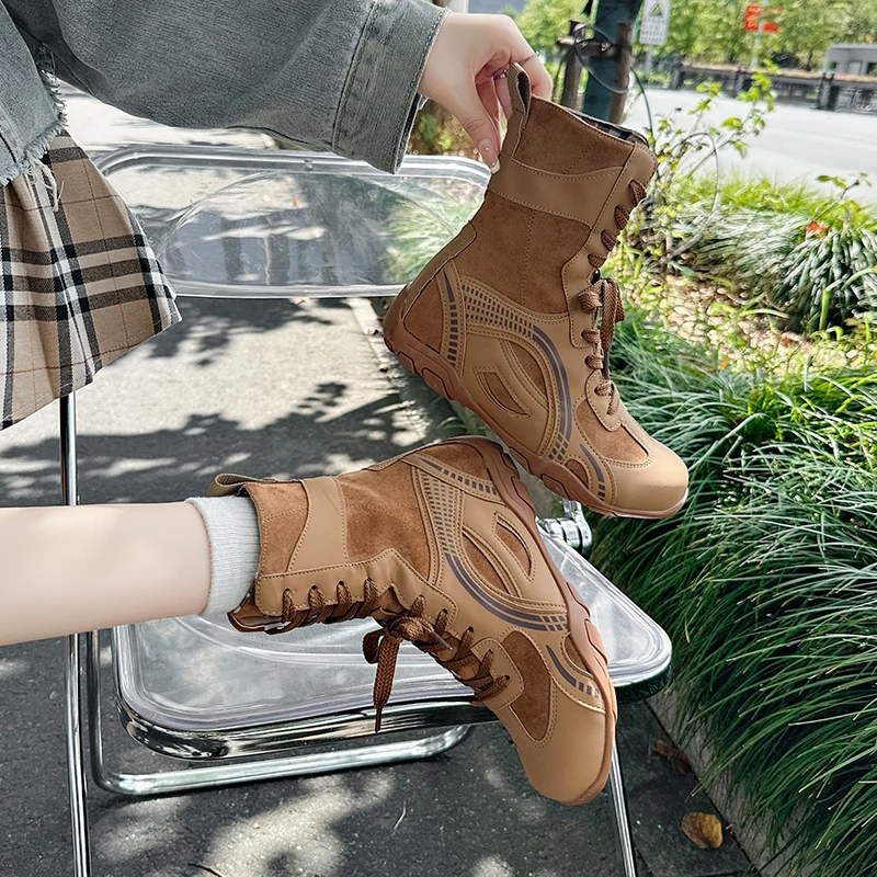 Новые женские одинарные ботинки на низком каблуке с круглым носком, осенние замшевые высокие берцы, спортивная обувь, нескользящие женские ботинки средней длины на шнуровке спереди