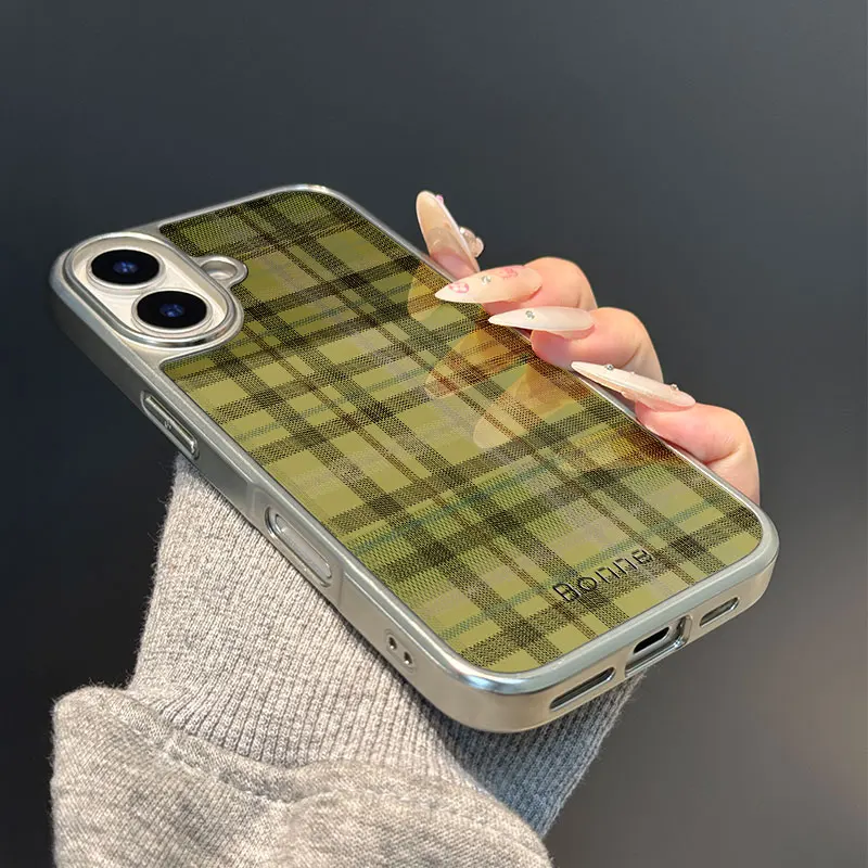 حافظة هاتف بنمط مربعات باللون الأصفر والبني لهاتف آيفون 11/12/13/14/15/16/17 Pro Max AIR PLUS حافظة هاتف إيبوكسي من مادة البولي يوريثان مضادة للسقوط