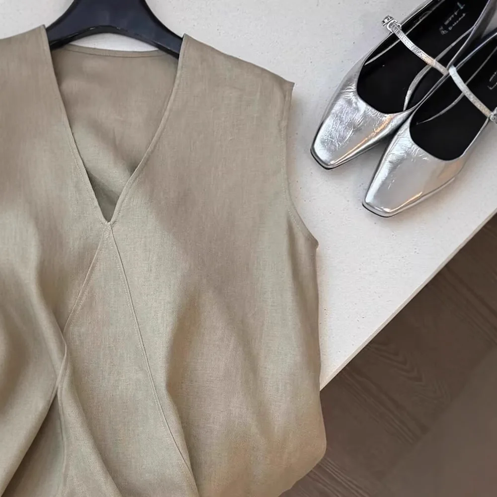 2026 New Spring and Summer New Temperament Solid Color Sleeveless Linen Top Women's Thin Split V-neck Vest on Both Sides Tide