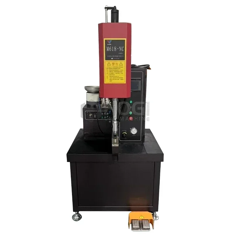 Hydraulic riveting machine, nut, screw, nut, pneumatic sheet metal, hydraulic riveting machine, fully automatic feeding