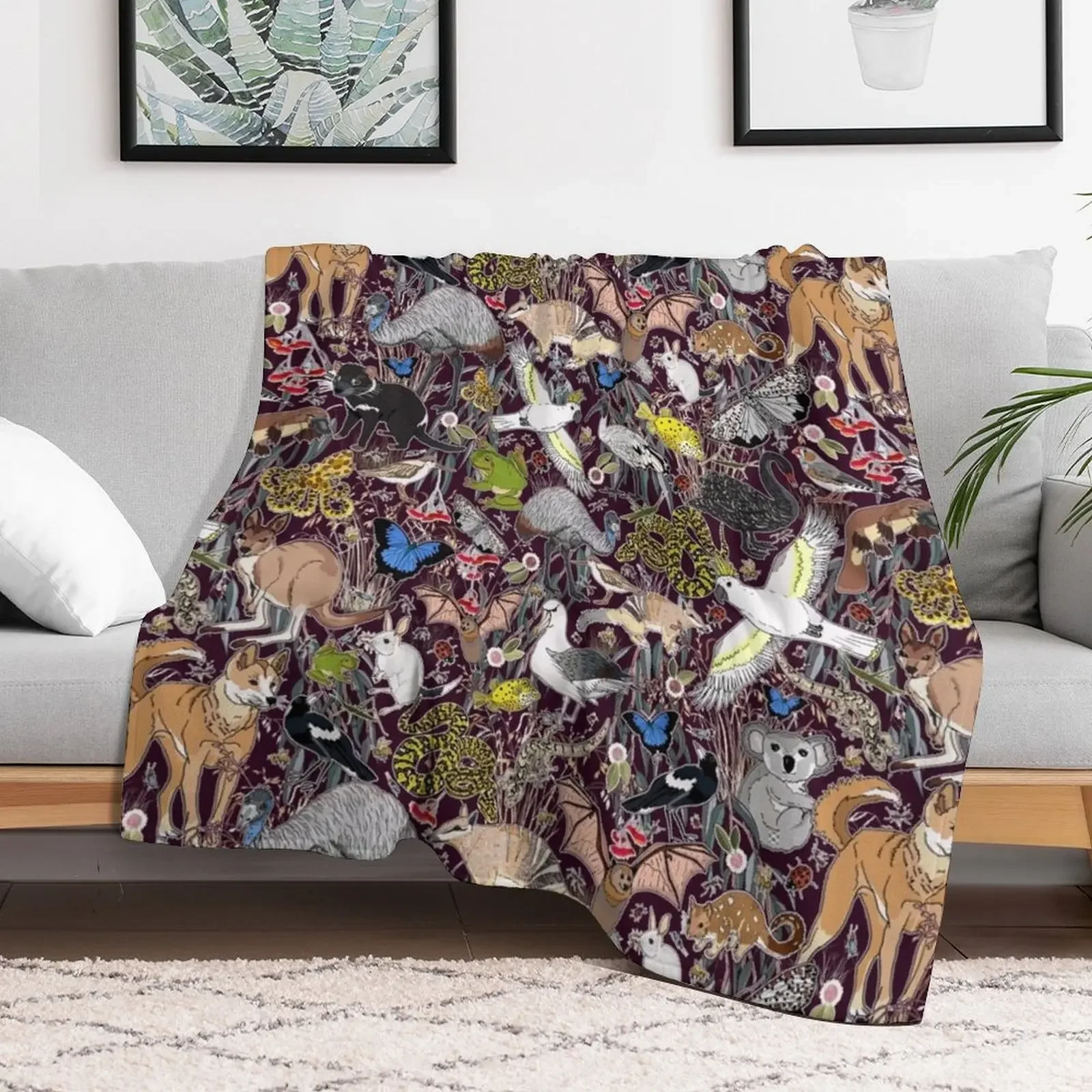 Fauna Australiana - aubergine Throw Blanket Decorative Throw Furrys Luxury Thicken Blankets