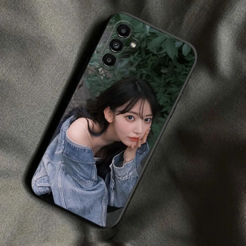Kpop Miyawaki Sakura I-Izone Phone Case For Samsung Galaxy A13,A21s,A22,A31,A32,A52,A53,A71,A80,A91 Soft Black Phone Cover image 5