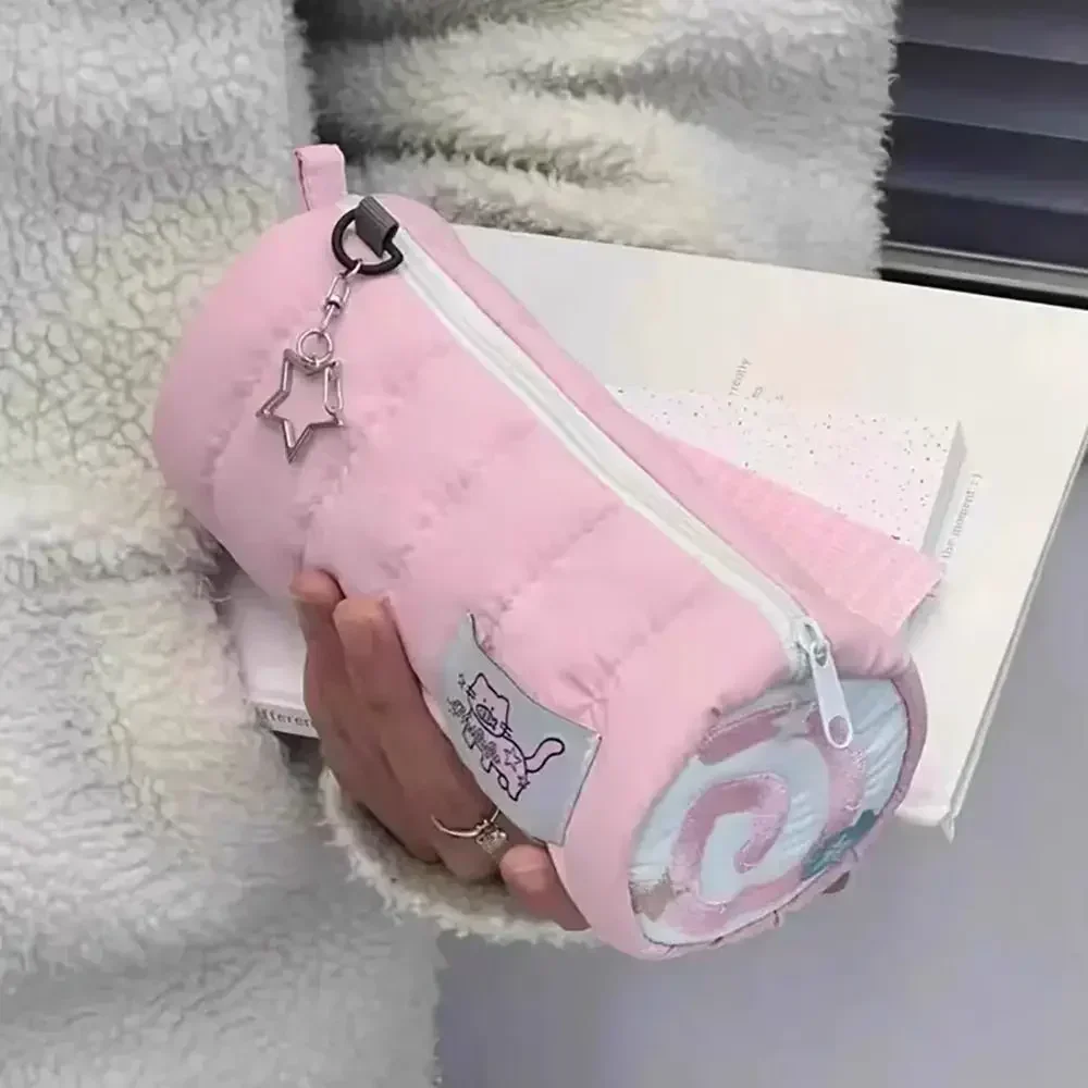 Estuche para lápices con rollo de toalla rosa, bolsa de almacenamiento de bolígrafos suaves Kawaii, bolsa de cosméticos de dibujos animados de gran capacidad, papelería para estudiantes, suministros escolares