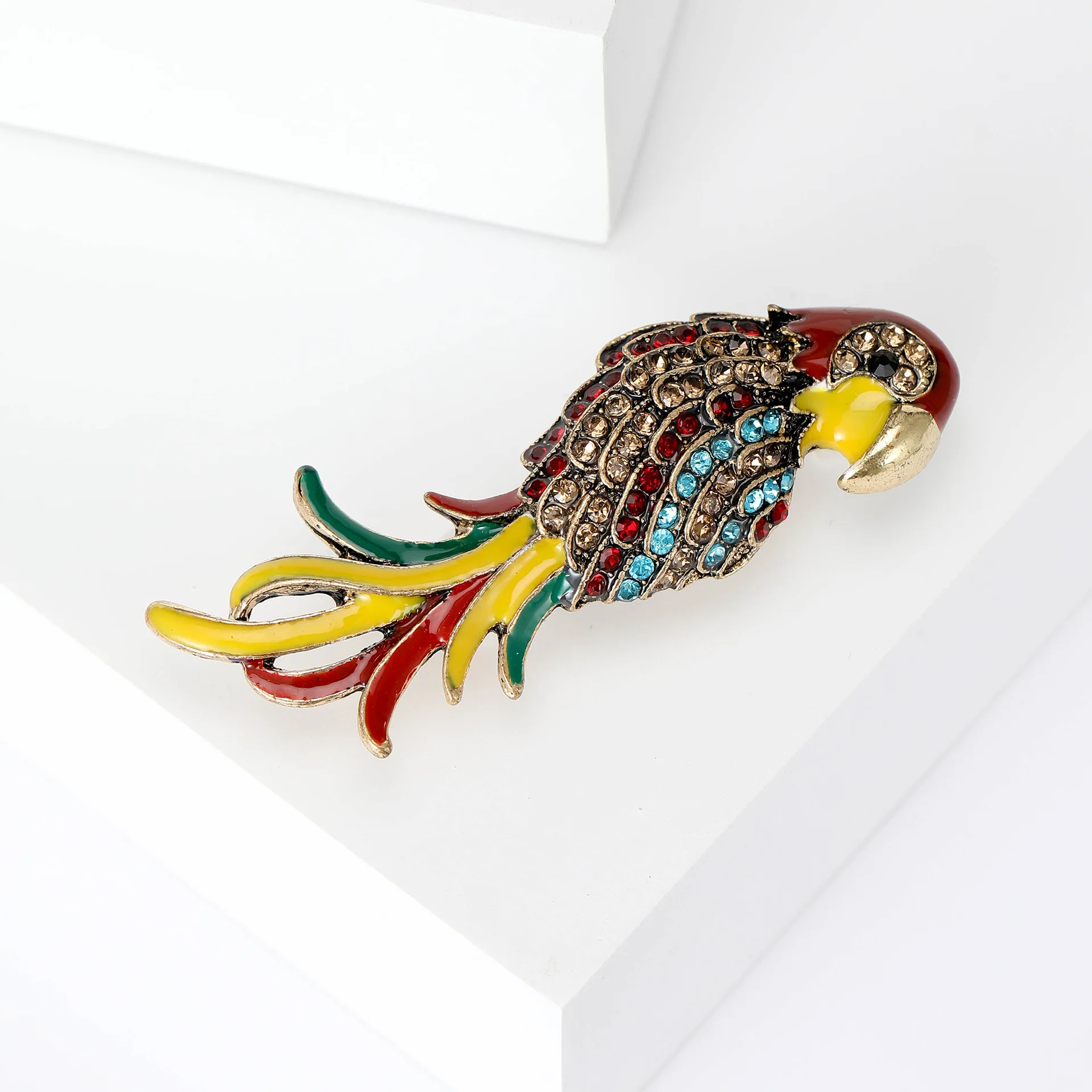 Hot Selling Color Rhinestone Parrot Brooches Retro Animal Fashion Personality Enamel Bird Clothing Coat Accessories Daily Gifts