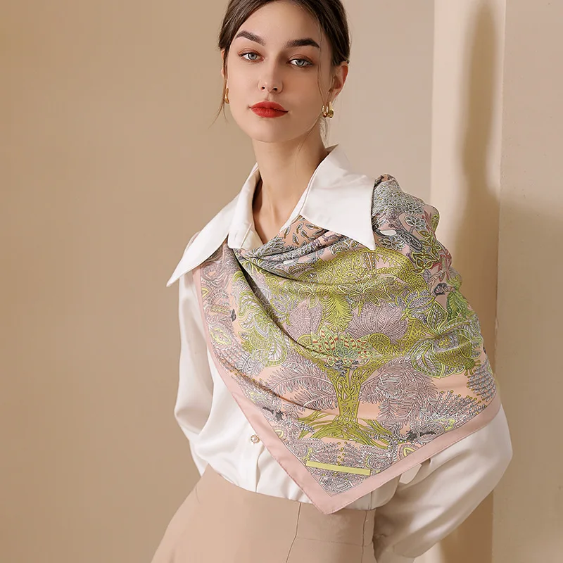 2025 New 90x90cm Floral Print Square Scarf, French Retro Fake Silk Neckerchief for Women