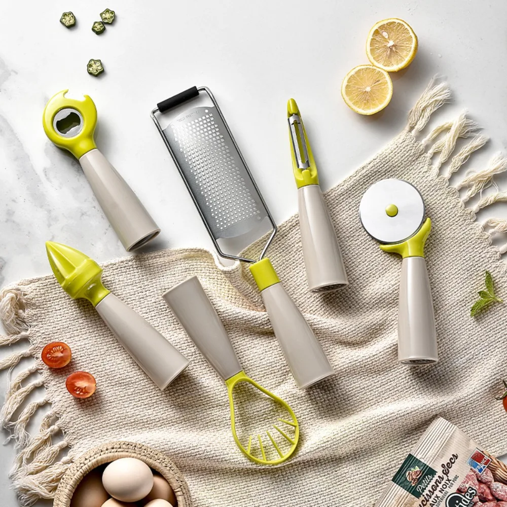 Ice Cream Ball Digger, Melon Shaved Egg Beater, Cheese Shaved Auxiliary Strainer, Kitchen Gadget Eleven Pieces Set