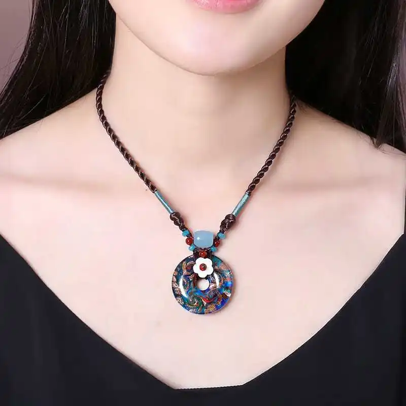 Yanyu Jiangnan Collarbone Necklace Short Accessories, Glass Safety Buckle Pendant, Ethnic Style Handmade Neckchain New Product