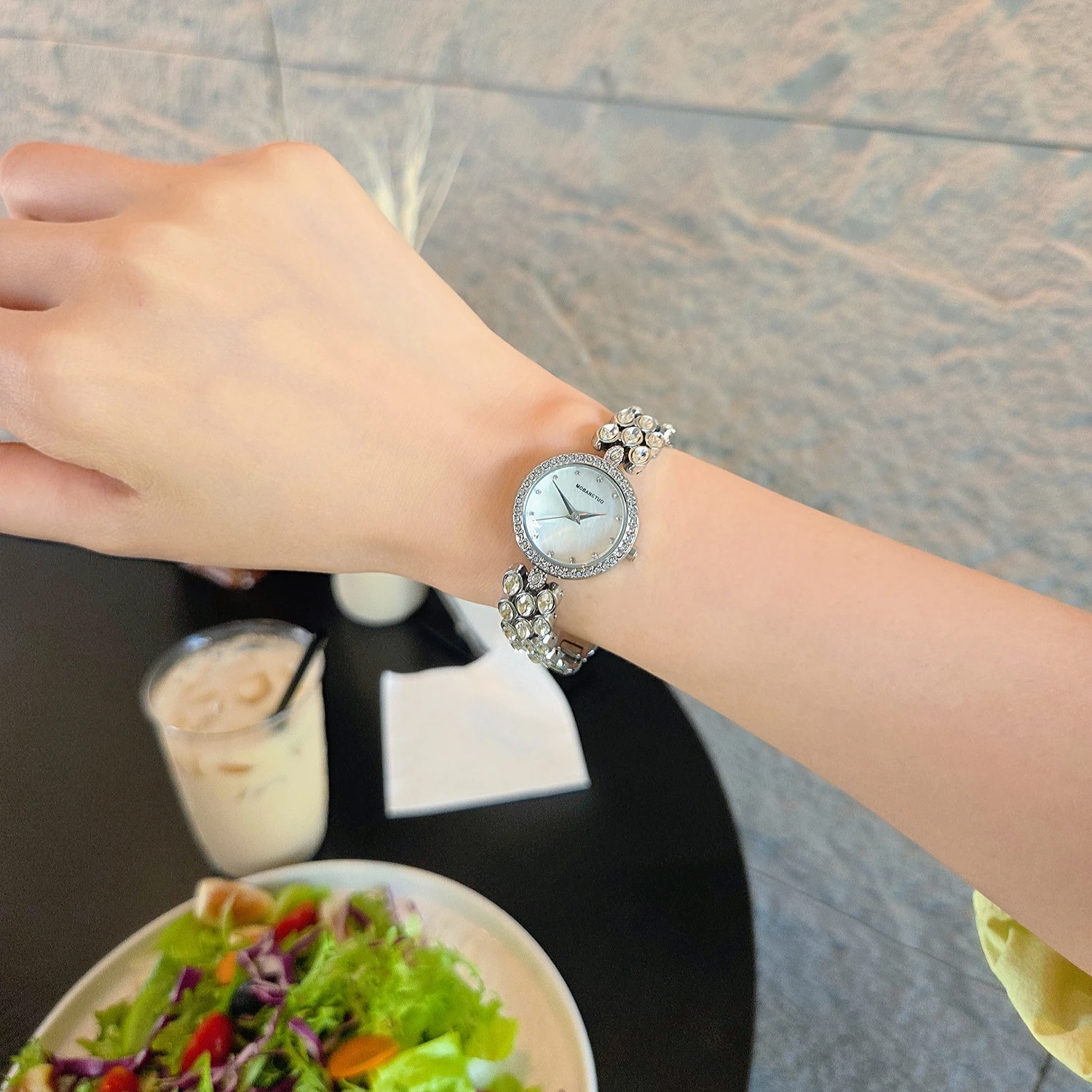 Mermaid Full Diamond High Beauty Value Women's Bracelet Watch Fashion Temperament Women's Watch High Sense Watch Gift Box suit