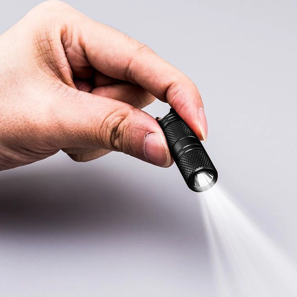 Ultra Bright Flashlight Protable Mini Keychain Flashlight USB Charging Mini Bright Flashlight for Outdoor Camping Hiking