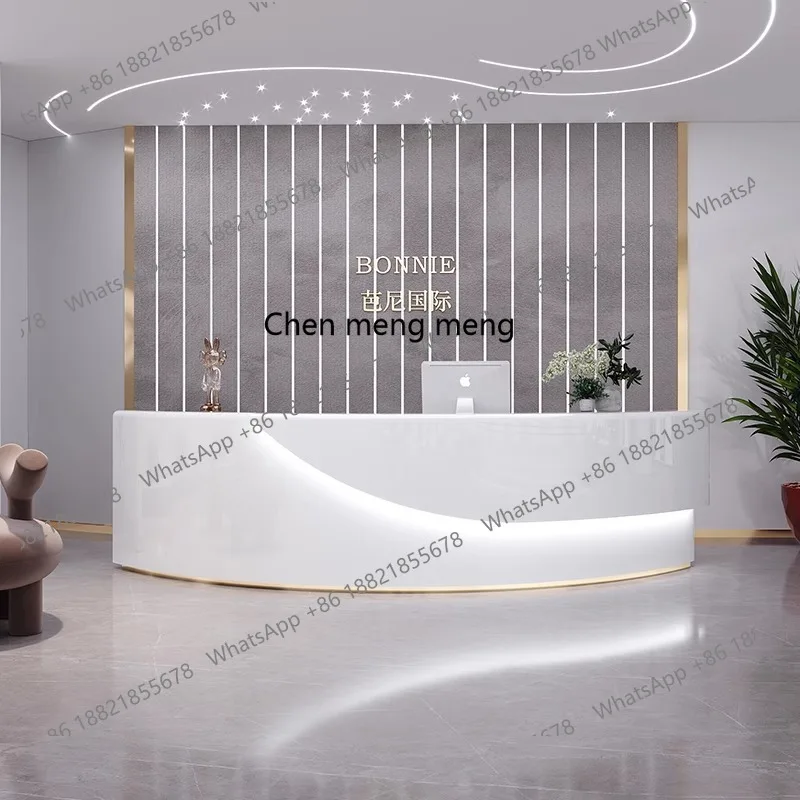 Prosta, nowoczesna strona kasy w salonie kosmetycznym, firma, farba, stół recepcyjny, fotografia, studia taneczne, zakrzywiony bar