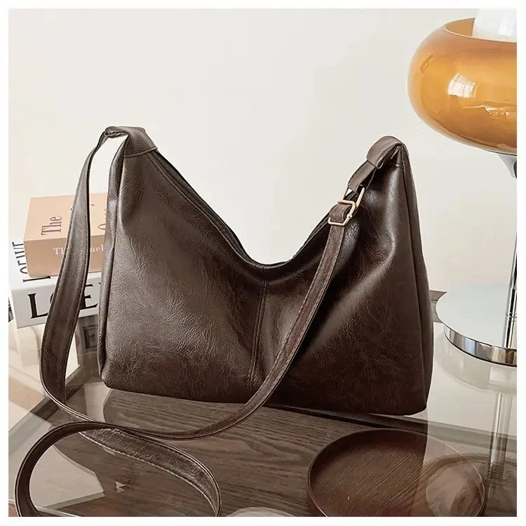 PU-Leder Pendler Mode Vintage Casual Tote Bag Maillard Stilvolle Umhängetaschen für Frauen Textur Große Kapazität Temperament – Detail 15