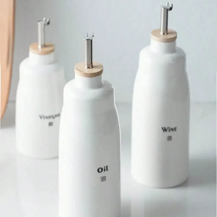 

Ceramic Oil Bottle Kitchenware Oil Pot Soy Sauce Vinegar Bottle Condiment Jar Commercial Creative Light-Blocking Decanter