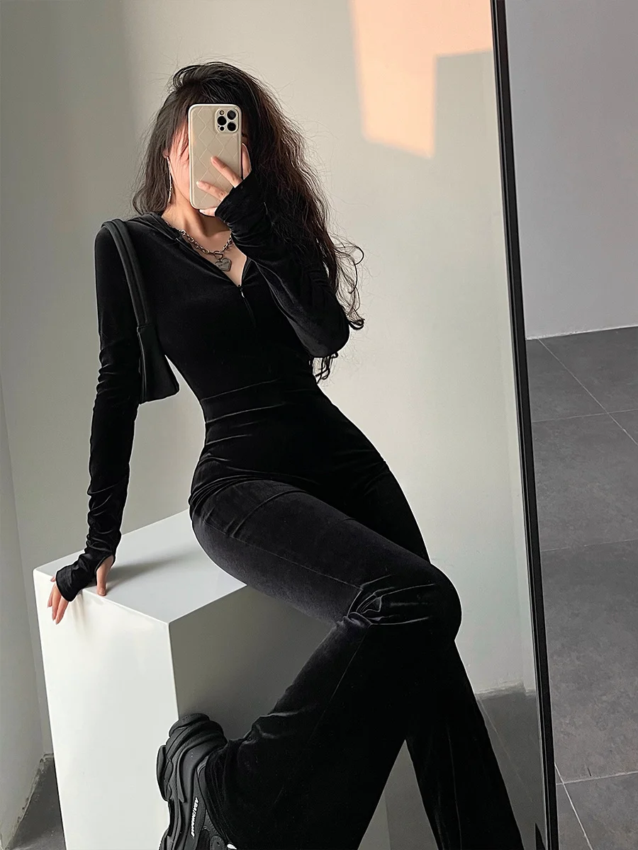 

WOMENGAGA Fashion Black Velvet Slim Hooded Zipper Long Sleeve Flare Pants Jumpsuit Rompers Korean Sexy Hot Tops 2022 9P64