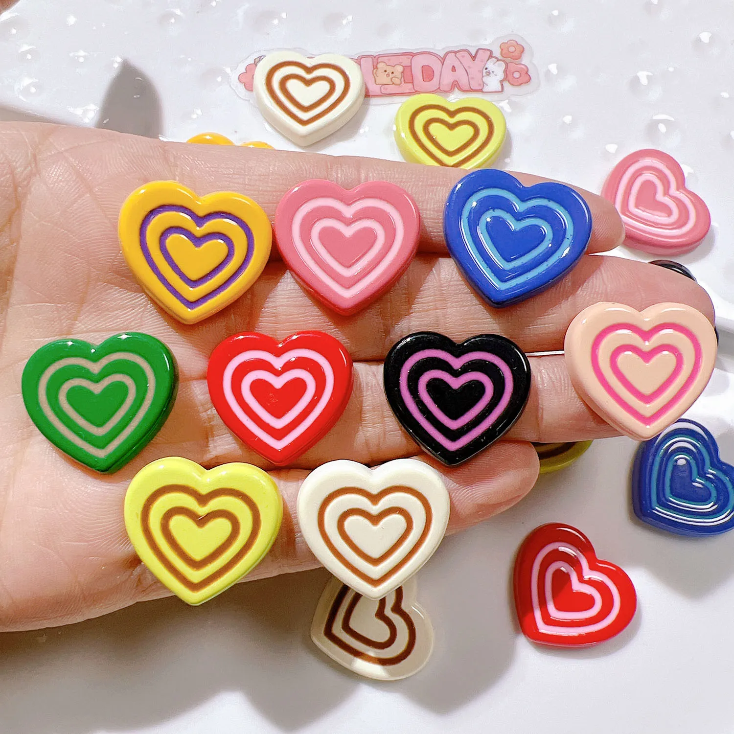 

100pcs Kawaii Heart Resin Smiling Face Flatback Cabochon DIY Crafts Scrapbooking Headwear Clip Hair Ornament Accessories