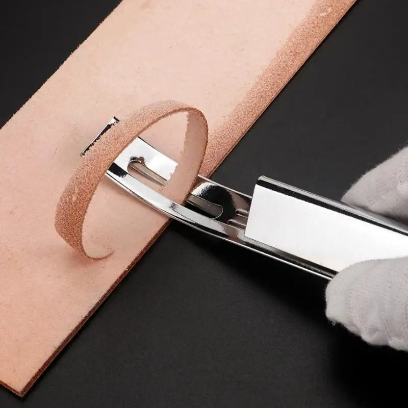Lightweight Leather Skiving Knife 3 Sharp Replaceable Blades Non-slip Handle for Travel DIY Leather Repair Use