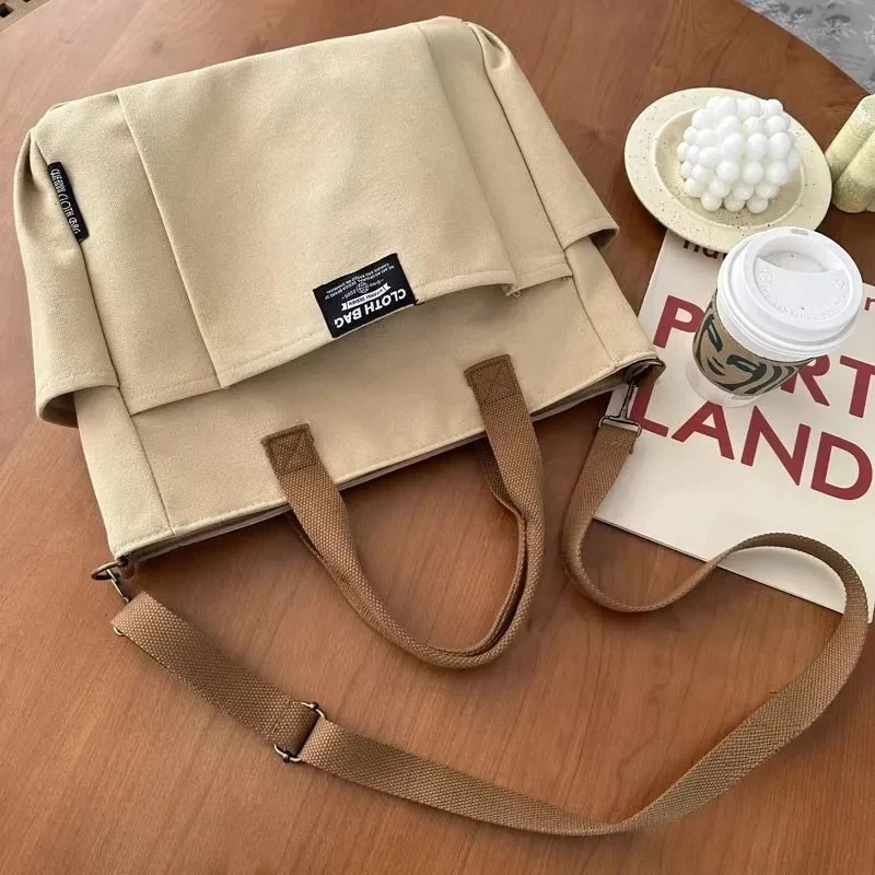 Urbane Minimalistische Studententasche mit Großer Kapazität für Pendlerinnen, Horizontale Canvas-Umhängetasche, Tragbare Diagonale Crossbody-Tasche – Detail 4