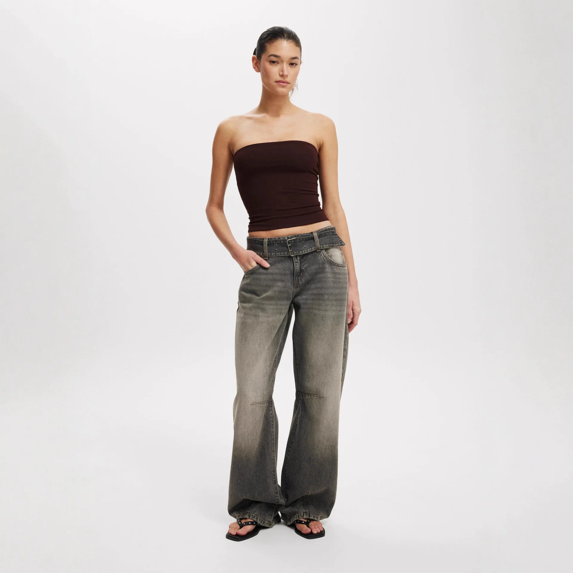 Amerikanischer Retro-Steingewaschene Arbeitskleidungsjeans mit weitem Bein, 2025, Frühjahr, neues Design, High-Street-Sexy-Mädchenhose mit geradem Bein