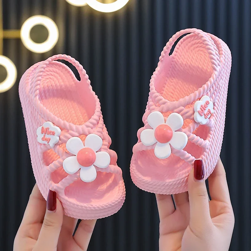 New Summer Cute Flower Design Children Slippers Lithe Comfort Sandal For Girls Baby Non-slip Seabeach Flip Flops Home Kids Shoes