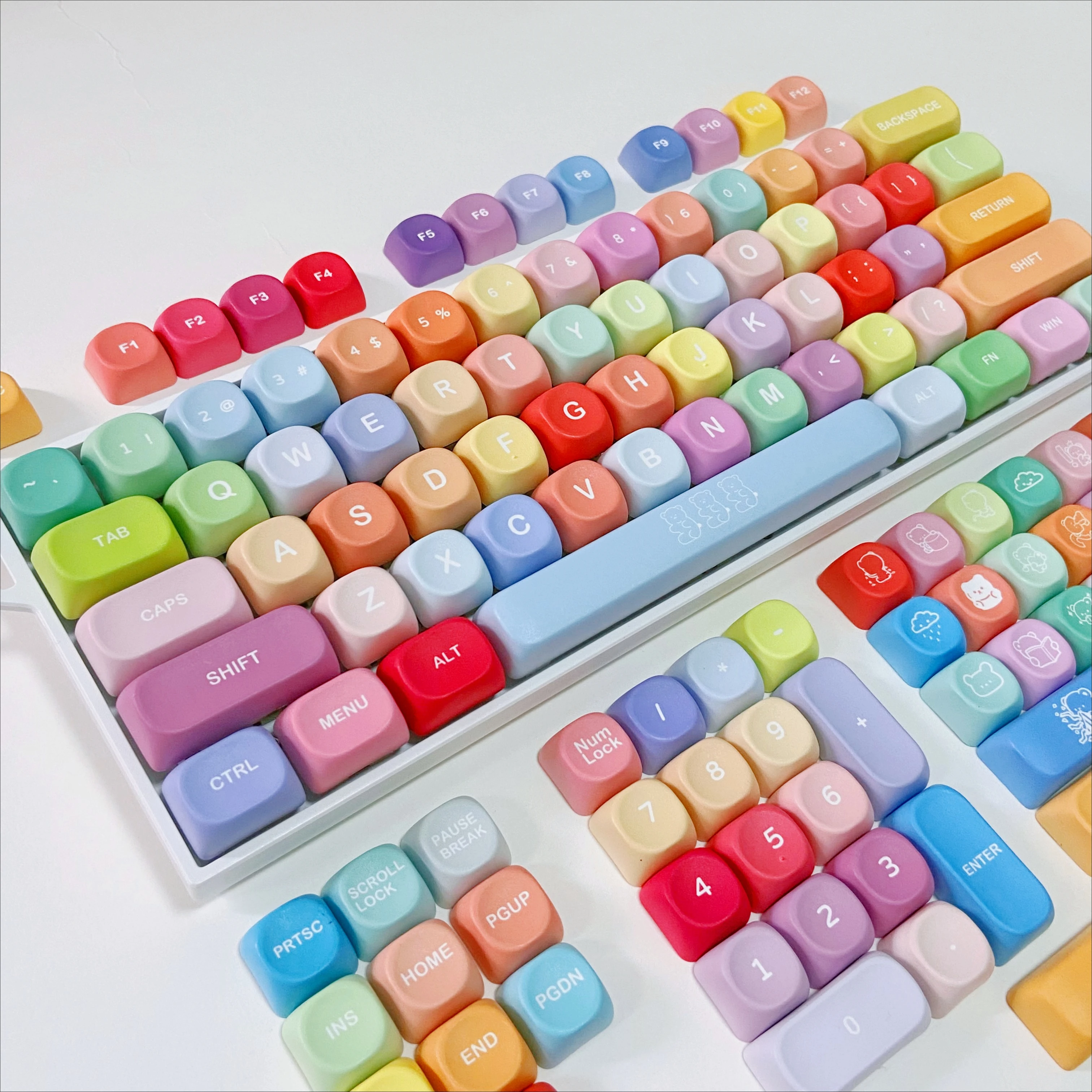 

English Korean Bear Gummy Keycaps Cute Rainbow MOA Key Caps for Mechanical Keyboard Custom PBT Keycaps Gaming Keyboard DIY Decor