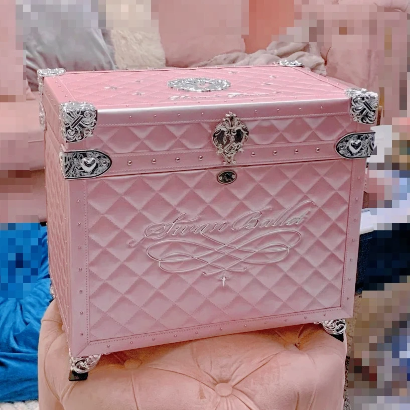 

Новая серия Flower Know Swan Ballet: сумка-подушка, заколки для волос, парфюм, ручное зеркало, коробка для хранения, коробка для хранения расчесок