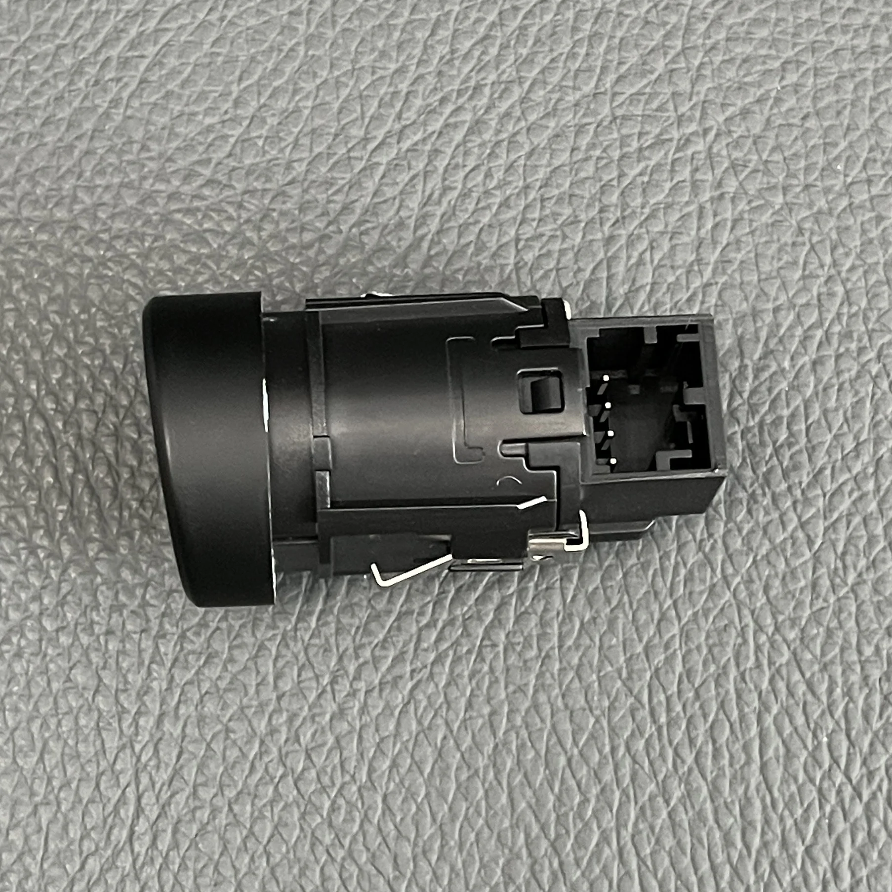 5ED905217 Auto-Motor-Start-Stopp-Knopfschalter für Skoda Superb Kodiaq Octavia Fabia Rapid 2008- 5E0905217 5ED 905 217 – Detail 5