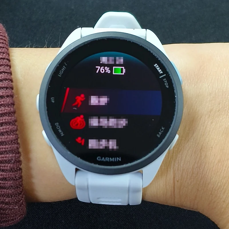 Reloj Inteligente GARMIN Forerunner 165 de 43 mm para Correr, Pantalla Táctil AMOLED de 1.2 Pulgadas, Versión GPS con Más de 25 Deportes 3