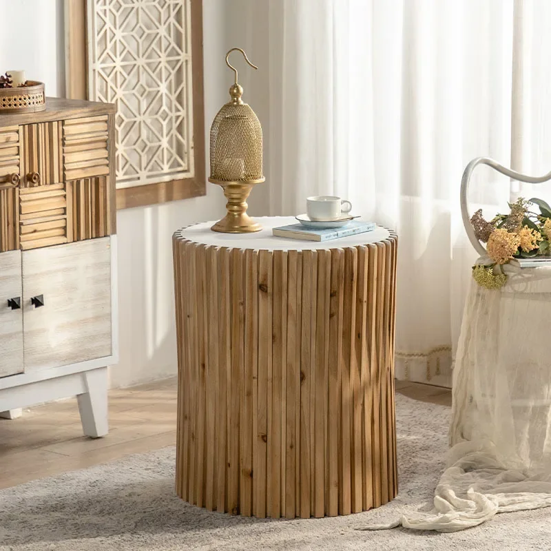 Wabi-sabi retro, mesa redonda pequeña de madera maciza antigua, mesa de centro de balcón B, sofá de sala de estar