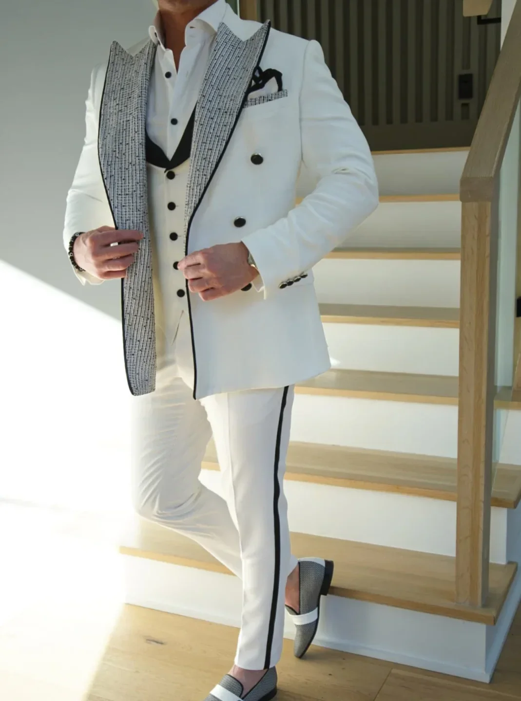 

White Male Suits Slim fit Double Breasted Wedding Tuxedos 3 Piece Sets Tailor Made Business Mens Costume (Blazer+Pants+Vest)