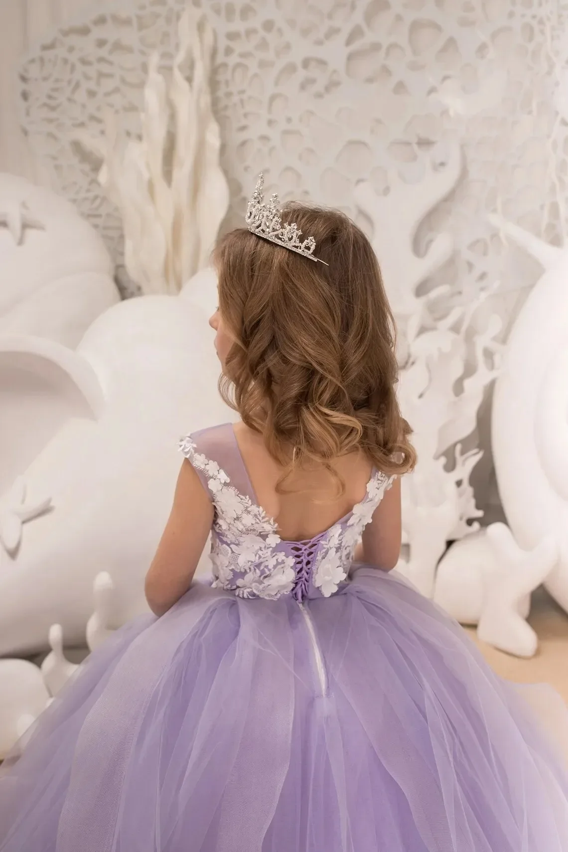 

Lovely Purple Flower Girl Dresses for Wedding Lace Appliques Ruffles Girl Birthday Party Formal First Communion Gowns Customized