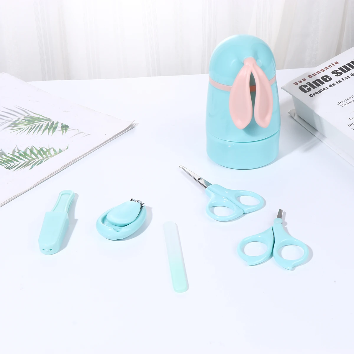 

5 Pcs Baby Clippers High Quality Safe Newborn Care Grooming Kit Portable Lightweight Nail Cutting Set Baby Manicure essentials