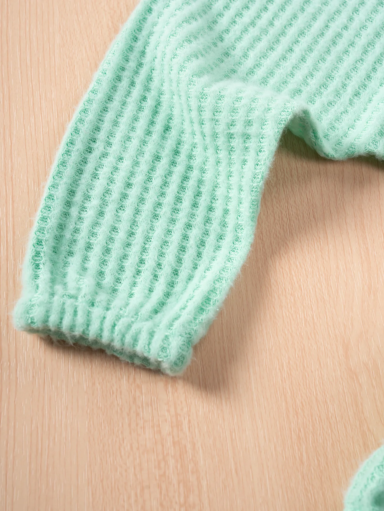 Herbst- und Winter-Set für Babys, Jungen und Mädchen, einfarbiges Oberteil mit langen Ärmeln und Rundhalsausschnitt, Hahnentritt-Muster, dazu lange Hose, süßes Outfit für Kinder im Alter von 1-3 Jahren. – Detail 3