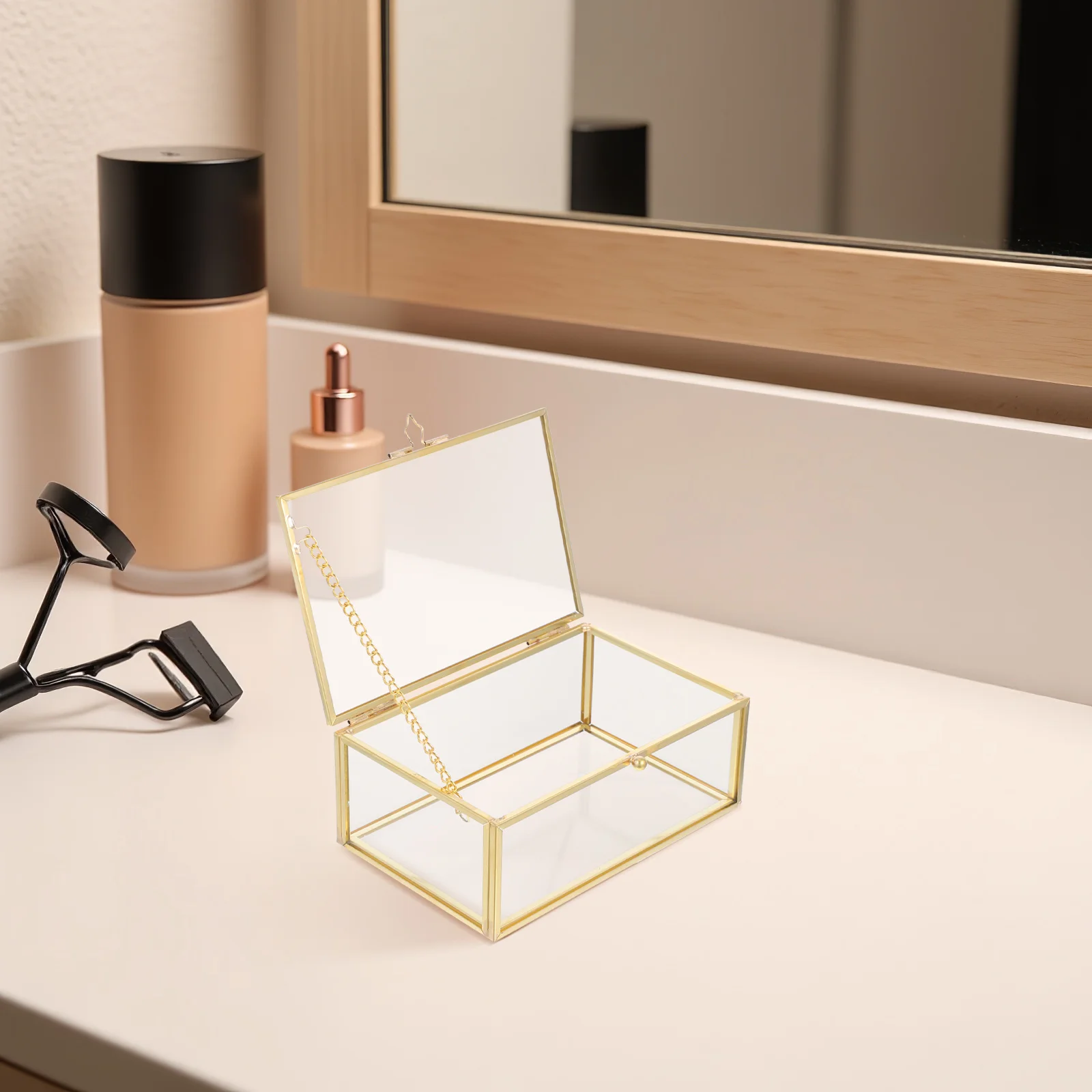 

Vintage Glass Keepsake Box Elegant Brass Frame Transparent Jewelry Organizer Vanity Storage for Rings Bracelets Lipsticks