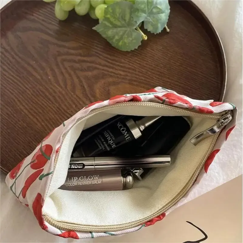 Small Fresh Sweet Cherry Makeup Bag Large Capacity Portable Make-up Bag Water Lotion Makeup Brush Storage Travel Toiletry Bag