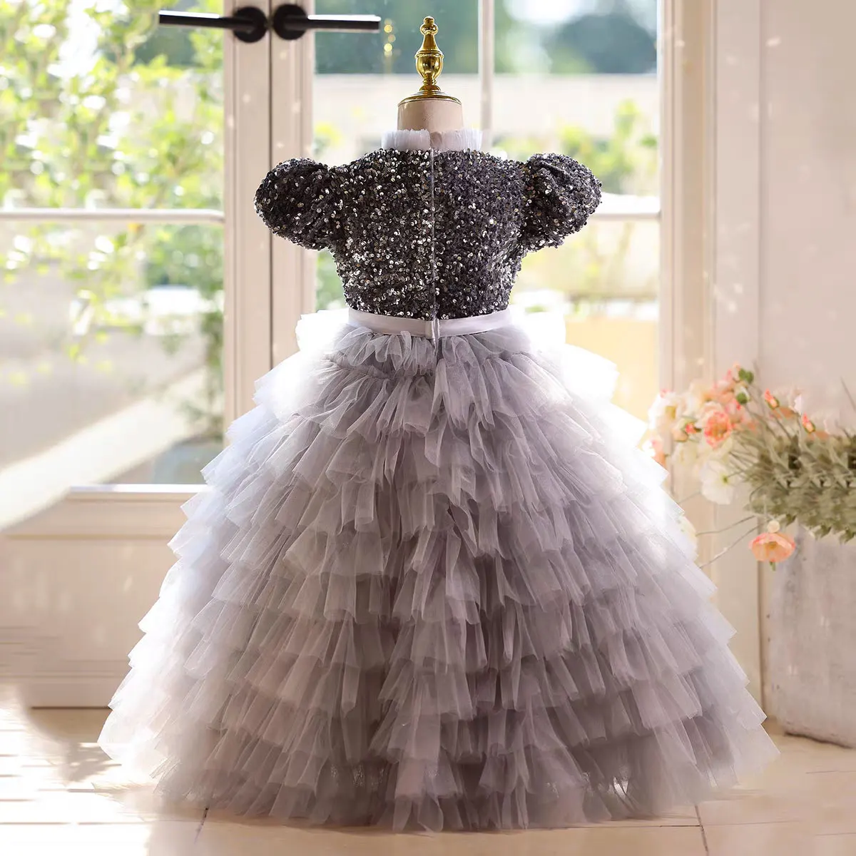Dreamy Vow D184 Luxury Gilr Dress Gray High Neck Short Sleeve Appliques Princess for Kids Wedding Birthday Party Pageant Gown