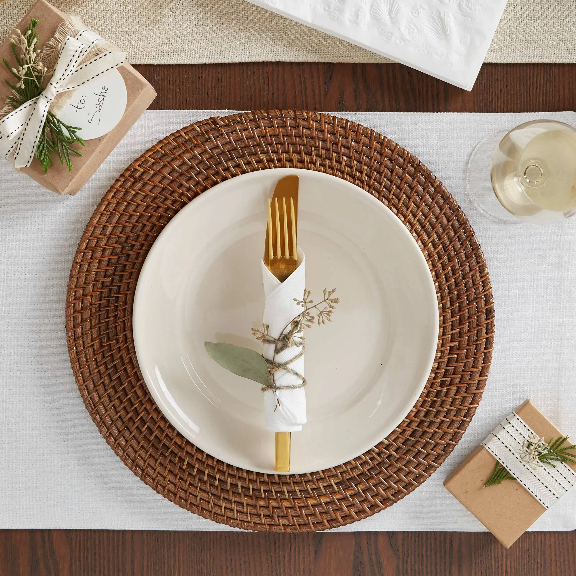 40ct 3-Ply Disposable Dinner Napkins, Soft Absorbent White Paper For Parties, Dining And Entertaining