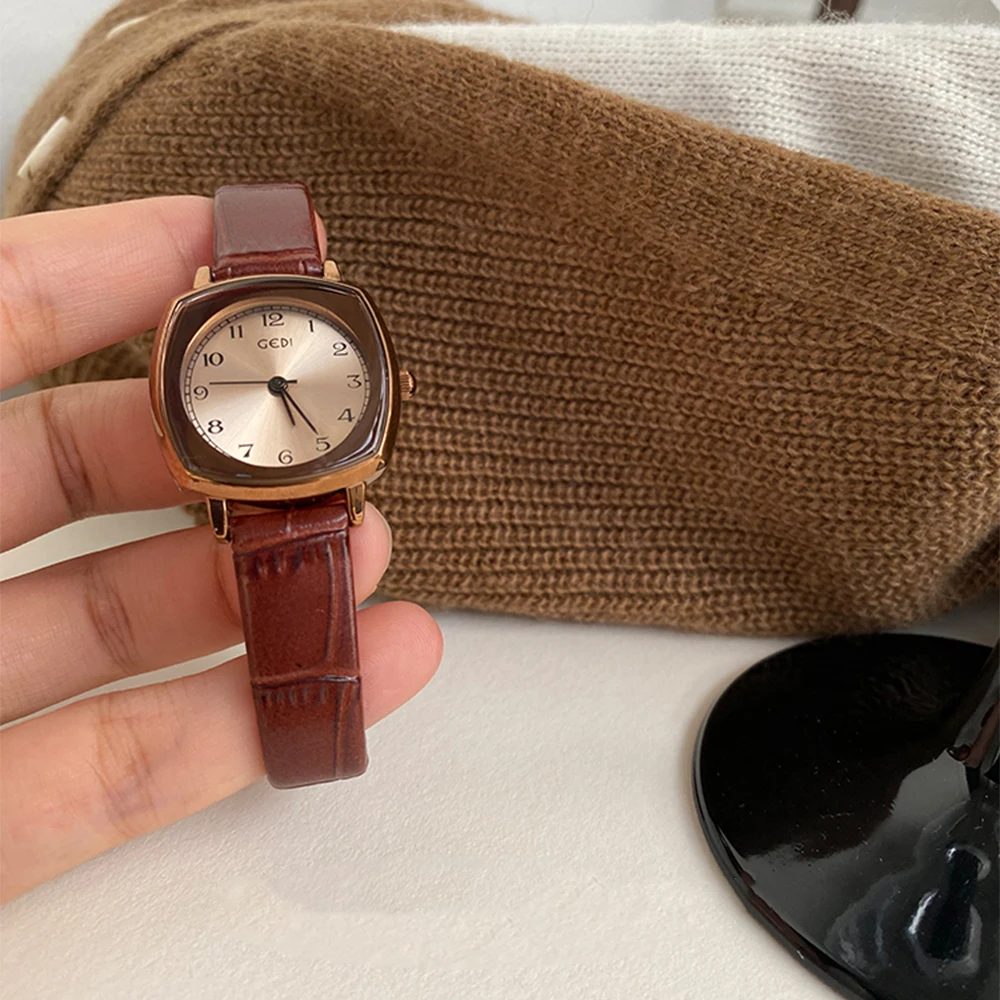 Fashion Temperament Vintage senior Simplicity Quartz Watch For women's girl Student gift  Women's accessories