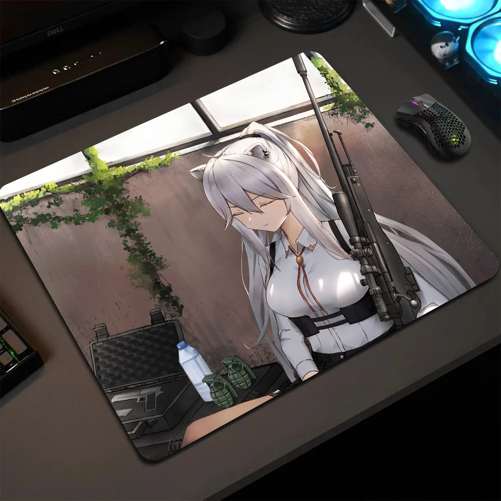 

Botan Shishiro Hololive Girl Anime Mousepad Small LockEdge Mouse Pad For Gamers Computer Desk Pad Anti-slip Rubber