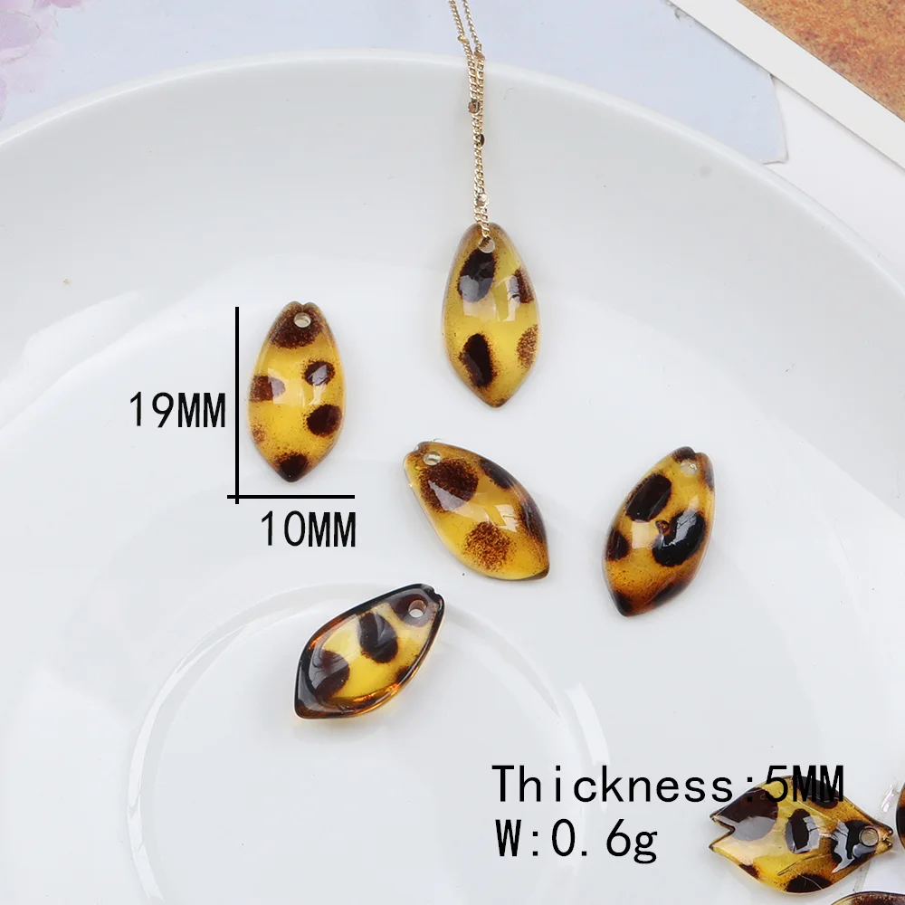 تصميم ودي 200 قطعة إكسسوارات ذاتية الصنع/صناعة يدوية/سحر أكريليك/نتائج ومكونات المجوهرات/شكل البتلة/طباعة الفهد # 193028