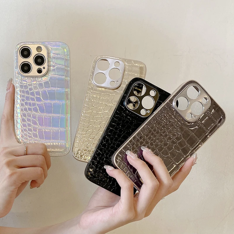 Luxury Metal Lens Crocodile Pattern Case For IPhone 15 14 13 12  11 Pro Max 15 Plus Skin Sensation Protective Cover XS XR XSMAX