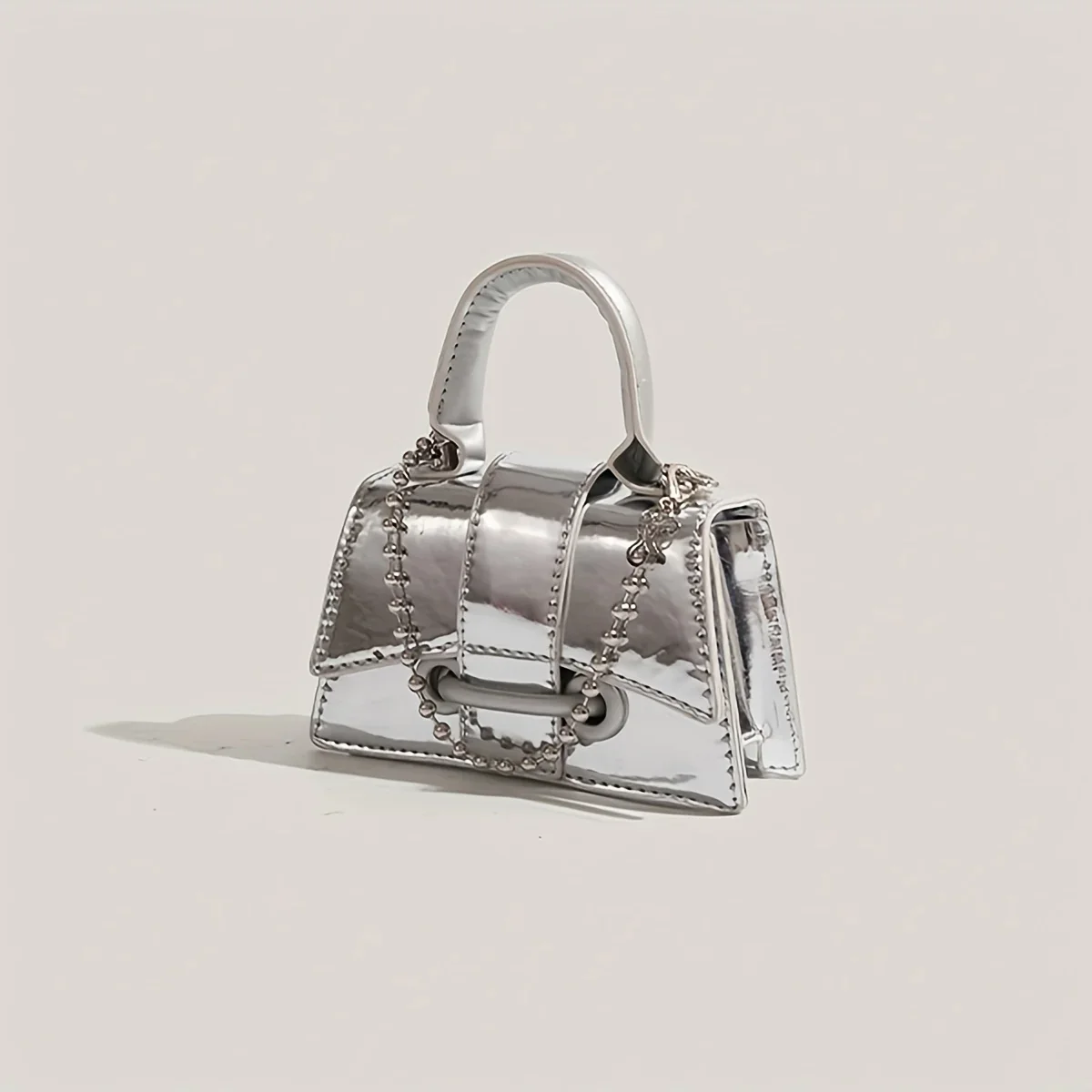 

Однотонная женская сумка через плечо из искусственной кожи с металлическим ремешком-цепочкой, повседневная универсальная маленькая квадратная сумка