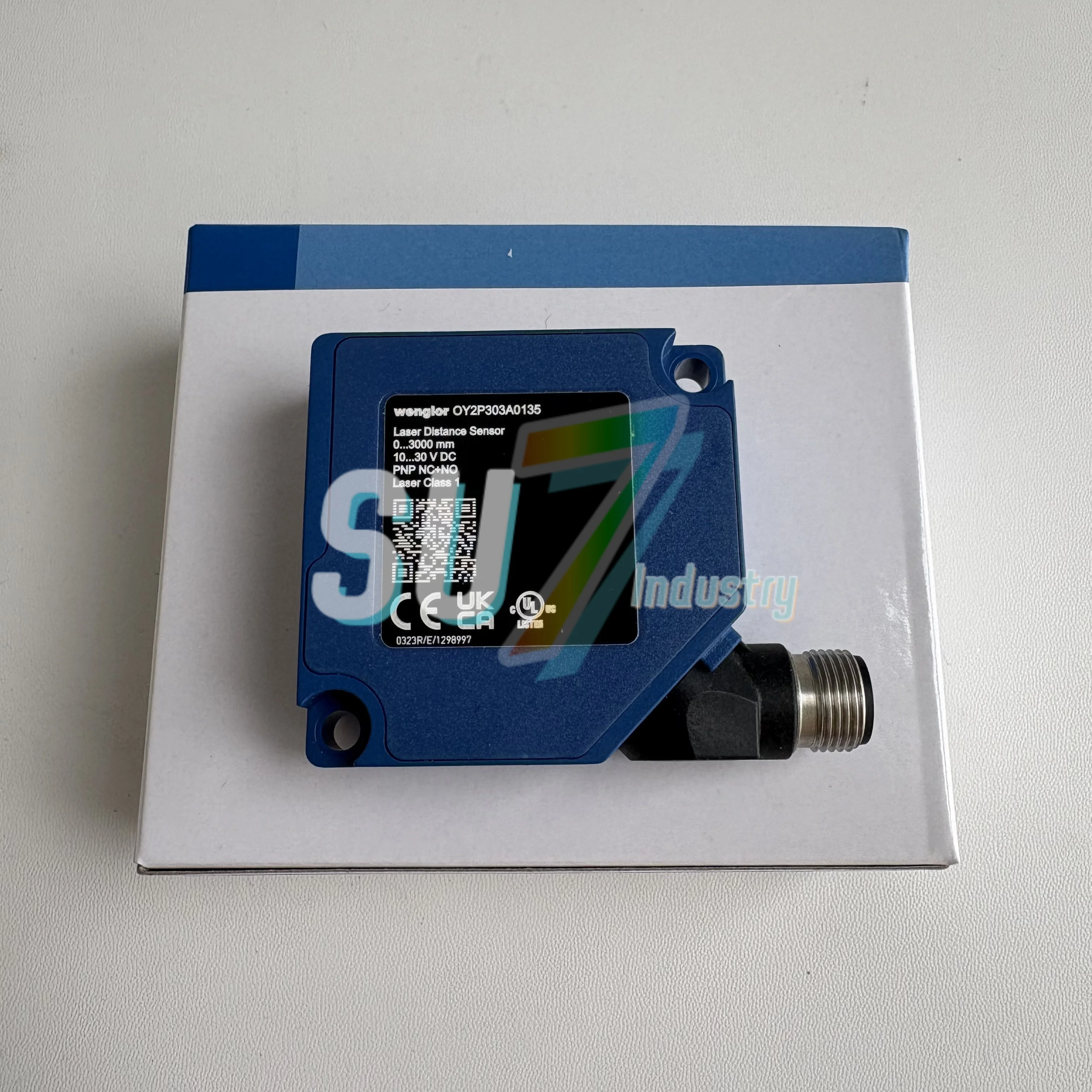 OY2P303A0135 光電センサー 新品箱入り